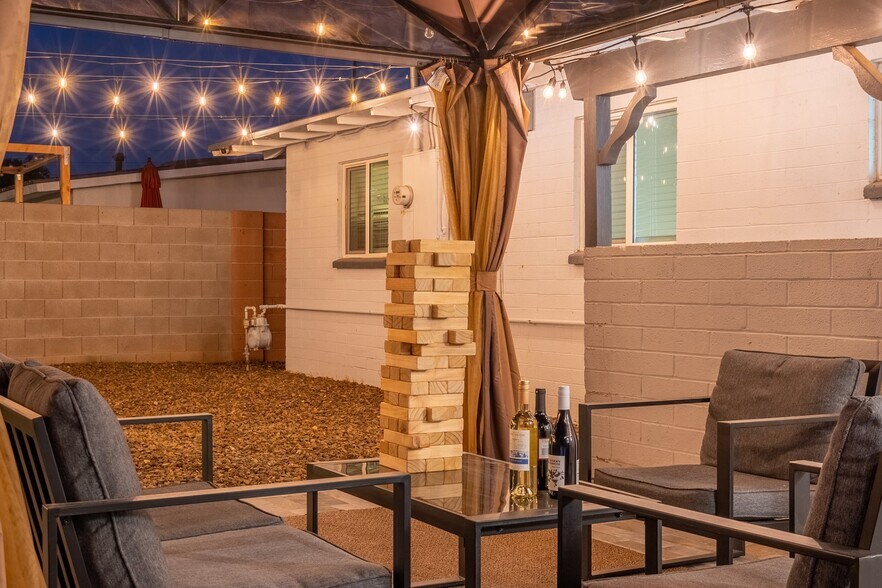 Building Photo - 7902 E Latham St