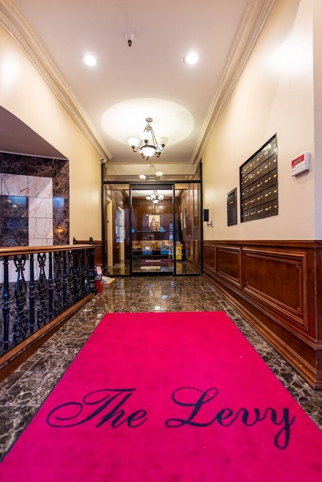 Building Photo - Furnished 3 bedroom/2bath Condo including Utilities!