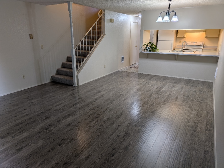 Building Photo - 4617 80th St NE