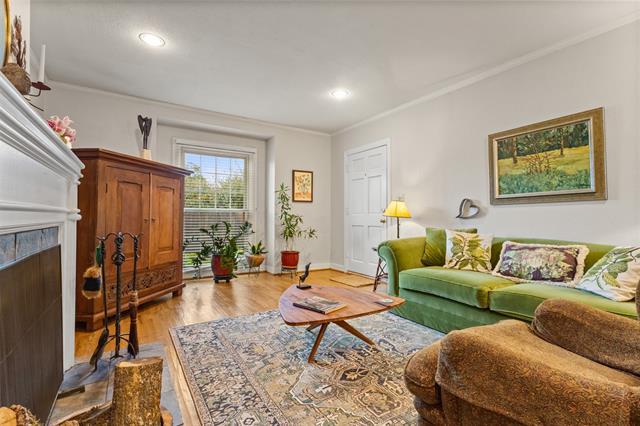 Building Photo - 9461 Waterview Rd