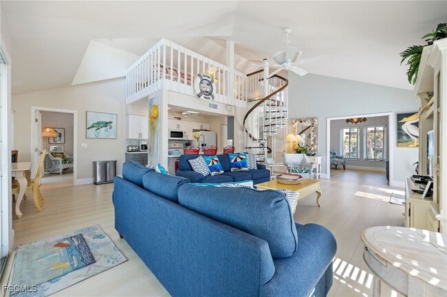 Building Photo - 424 Lagoon Dr