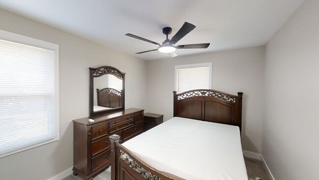 Building Photo - 1022 Oakdale Rd