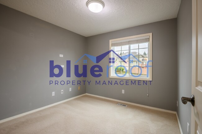 Building Photo - 11025 SE Flavel St