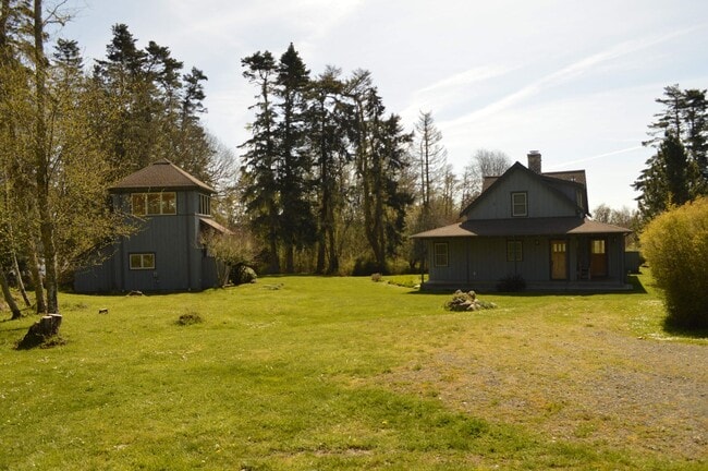 Building Photo - Furnished Home on False Bay