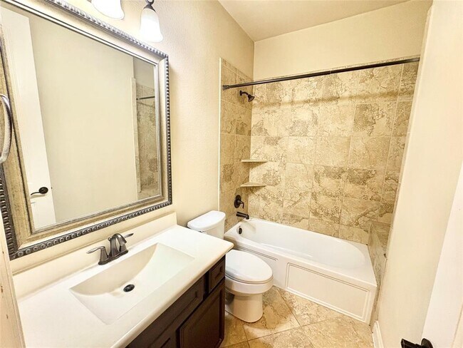 Building Photo - 21346 Huron Bend Dr