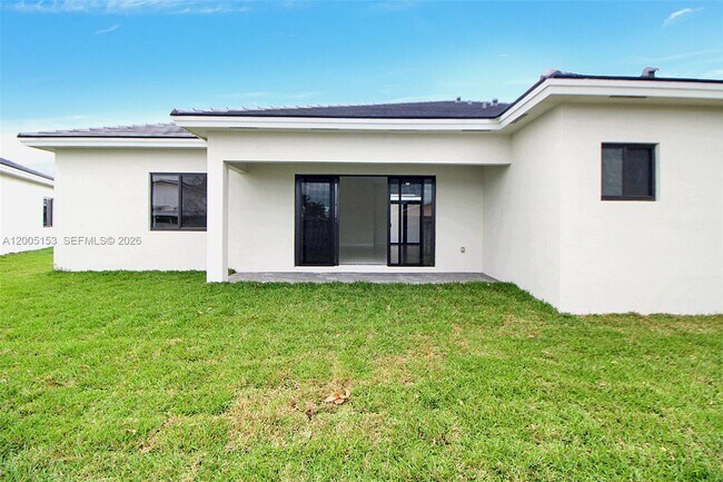 Building Photo - 20833 SW 96th Ct