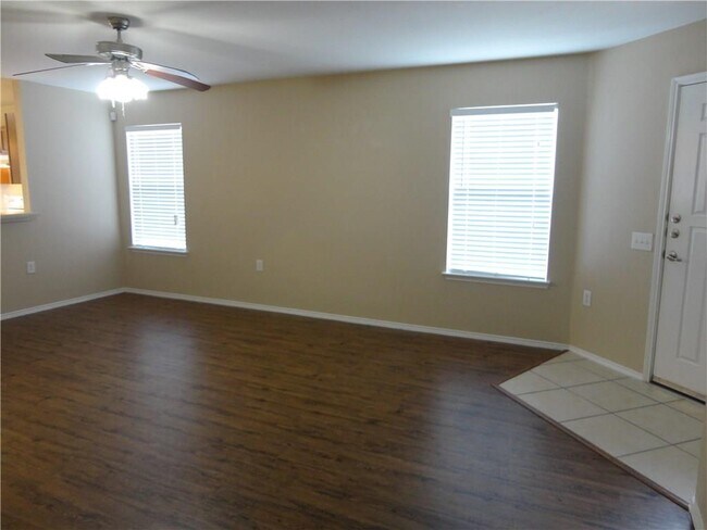 Building Photo - 1433 Coriander Dr