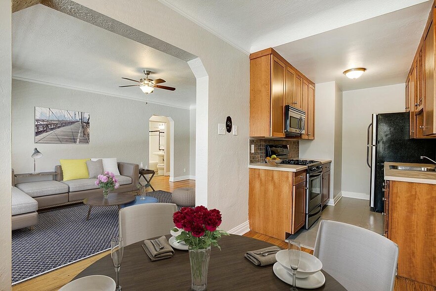Primary Photo - Park Aire Apartments