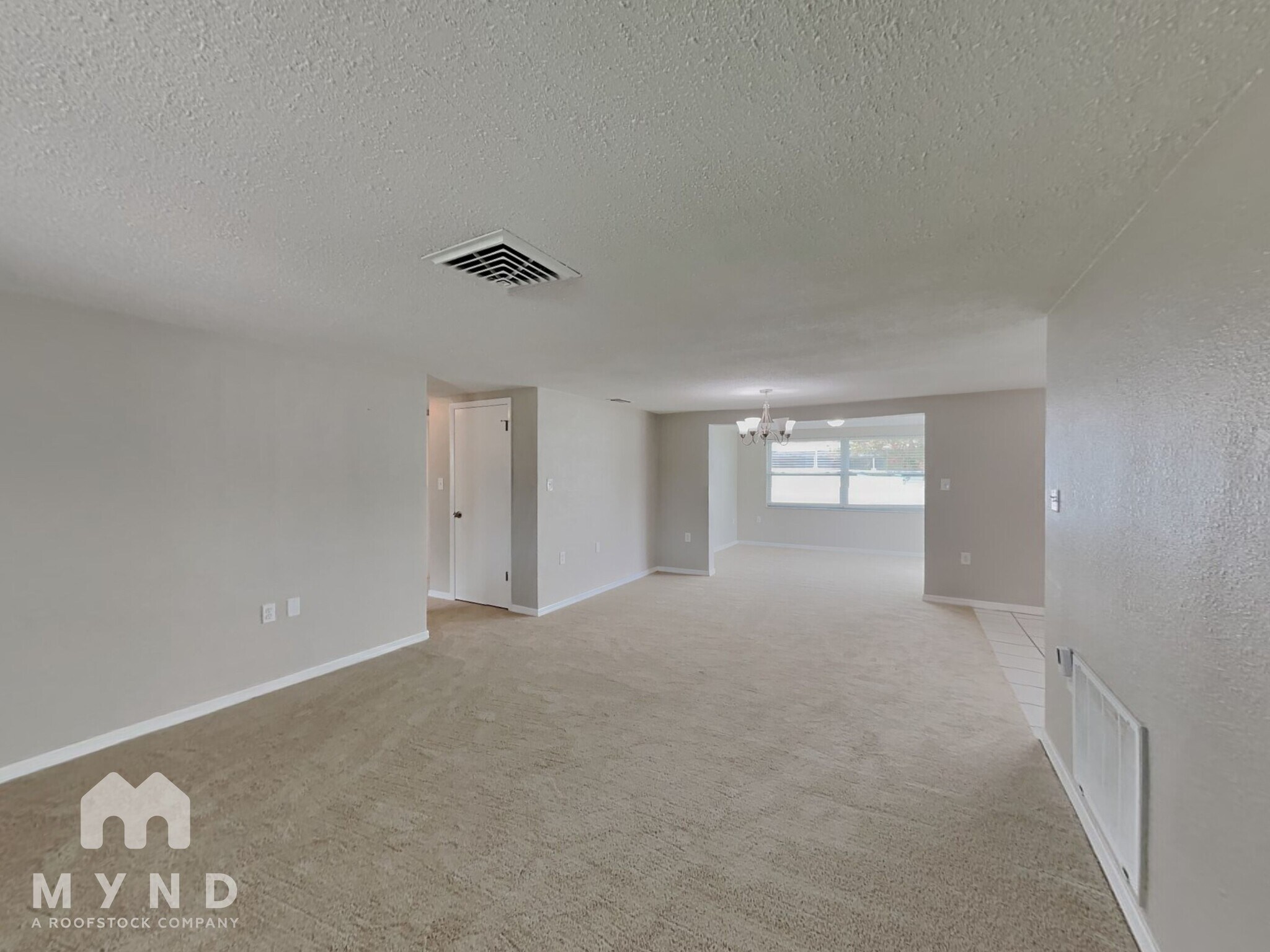 Building Photo - 9724 Lakeside Ln