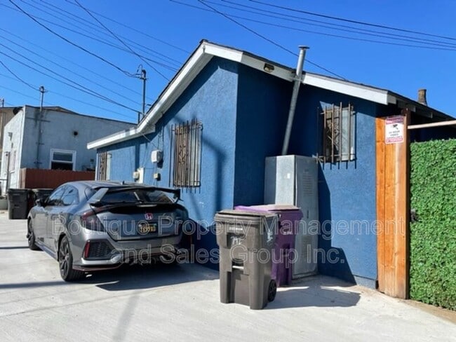 Building Photo - 792 Termino Ave