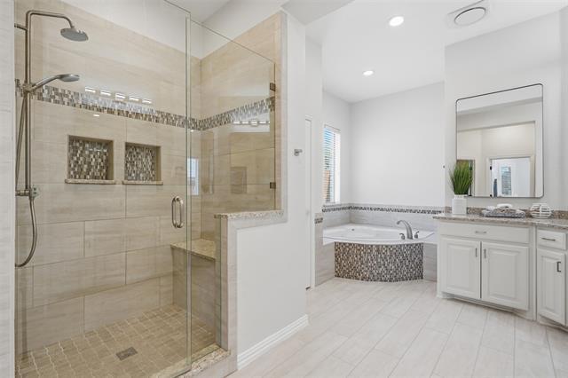 Building Photo - 5315 Cree Dr