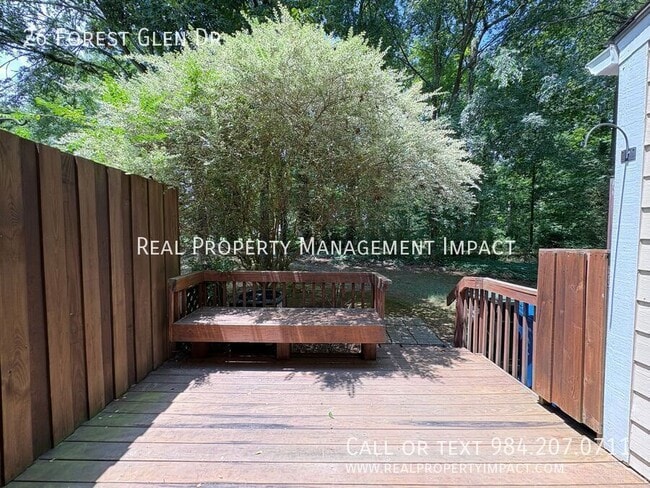 Building Photo - 26 Forest Glen Dr
