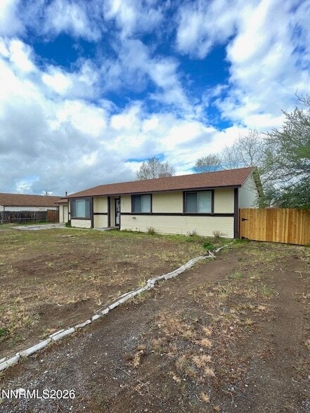 Building Photo - 3835 Snipe Dr