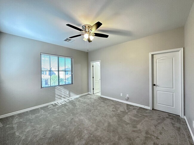 Building Photo - Tuscany Parcel 22