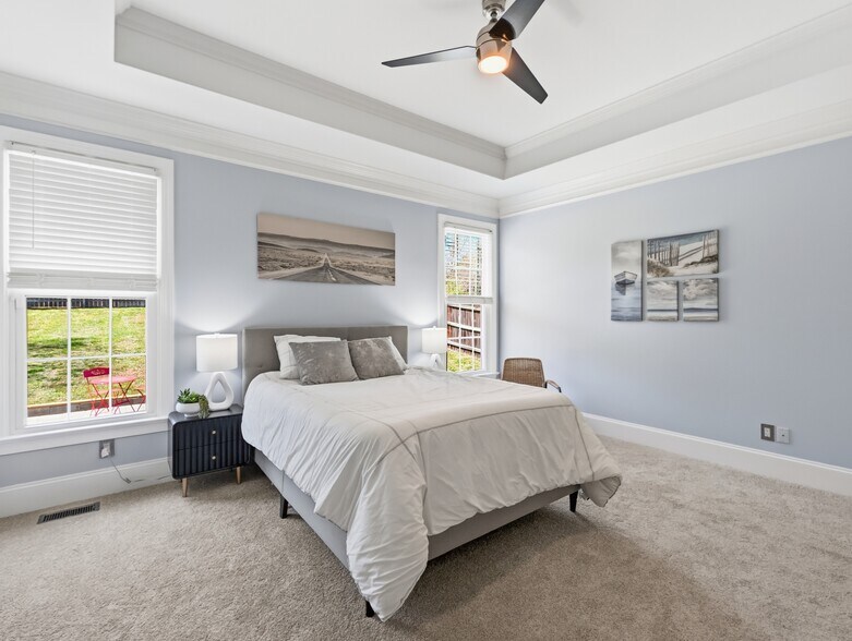 Building Photo - 6624 Barton Creek Dr