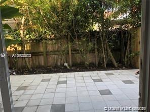 Building Photo - 302 NE 8th Ave