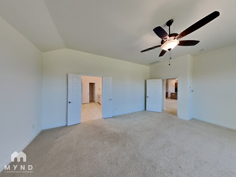 Building Photo - 12108 Buffalo Hills Dr