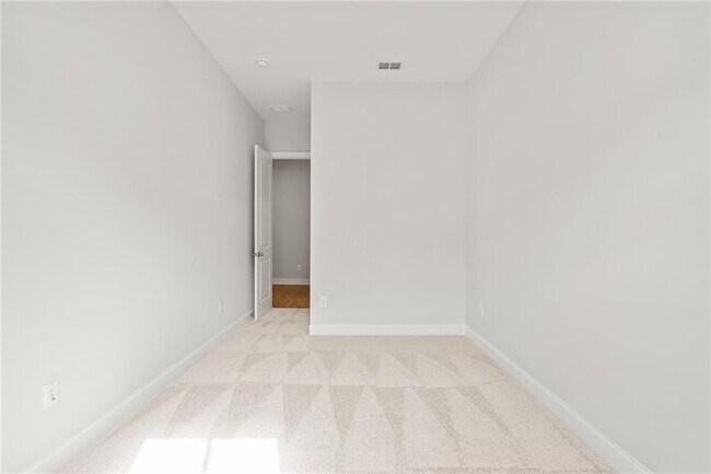 Building Photo - 708 Stickley Oak Way