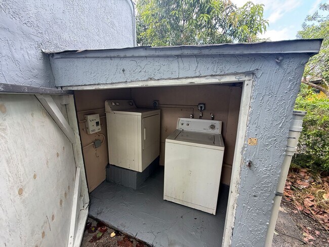 Building Photo - 1345 NW 55th St