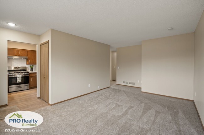 Building Photo - 3 Bedroom House In St. Francis