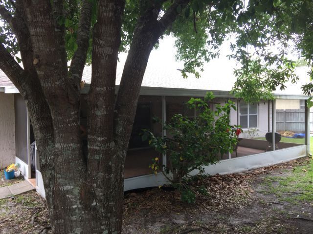 Building Photo - 10712 Fairhaven Way