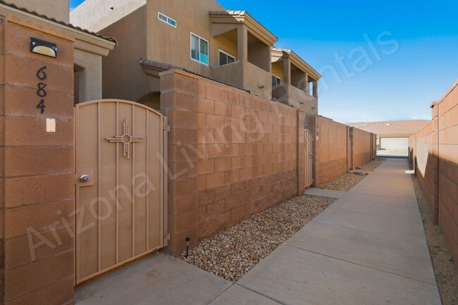 Building Photo - CENTRALLY LOCATED LA COSTA TOWNHOME