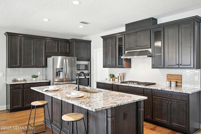 Building Photo - 24 Tradesman Ln