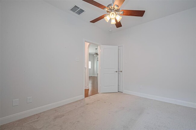 Building Photo - 25919 Orchard Knoll Ln