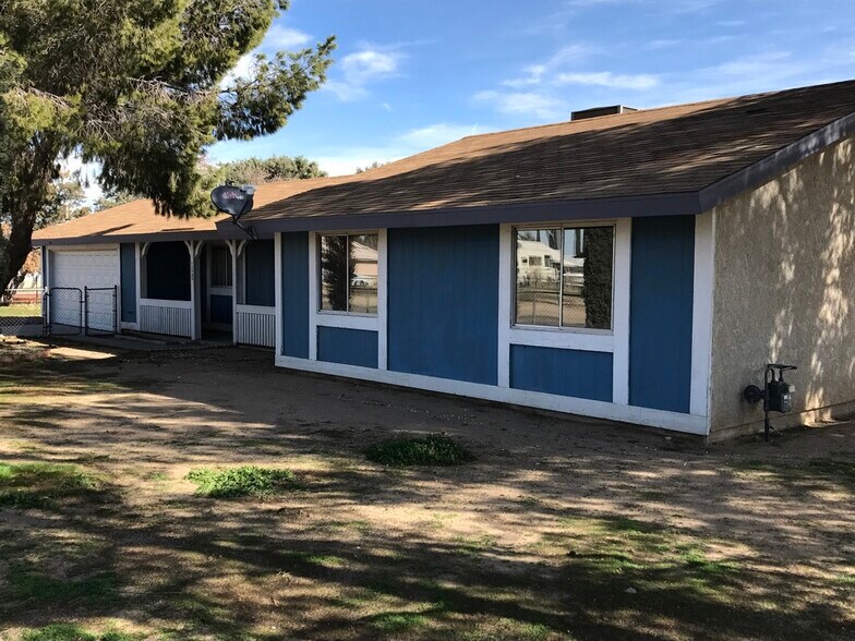 Primary Photo - 13393 Cahuenga Rd