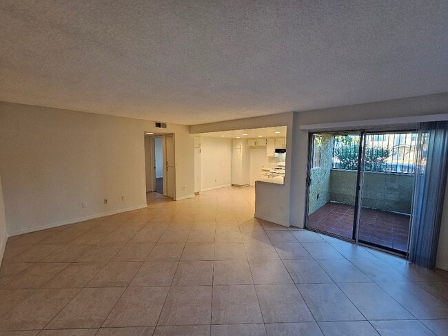 Building Photo - 9634 Park St