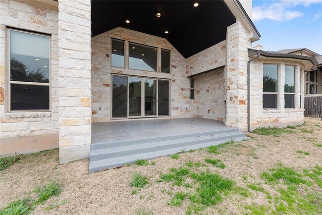 Building Photo - 12905 Padua Dr