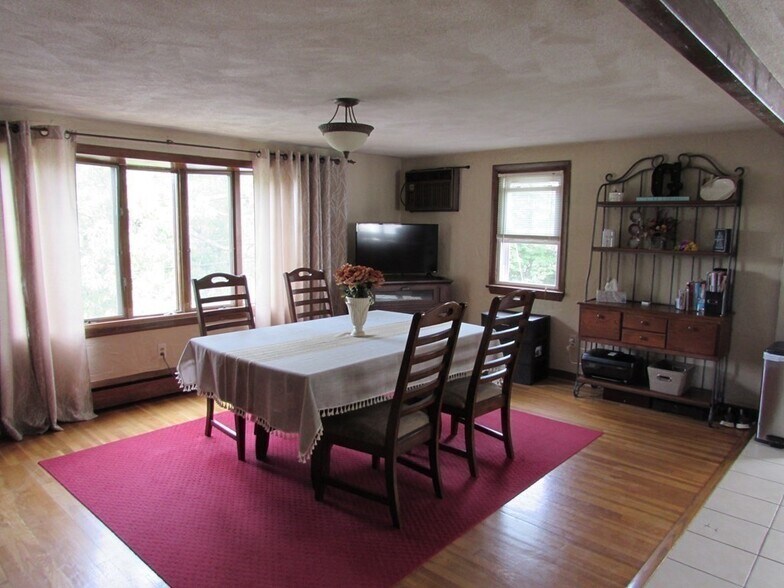 Building Photo - 27 Westland Ave