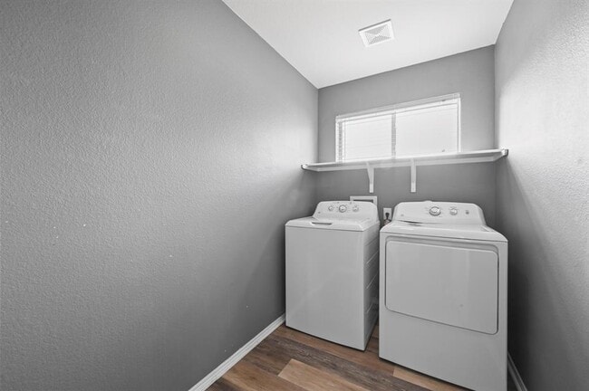 Building Photo - 1613 Coriander Dr