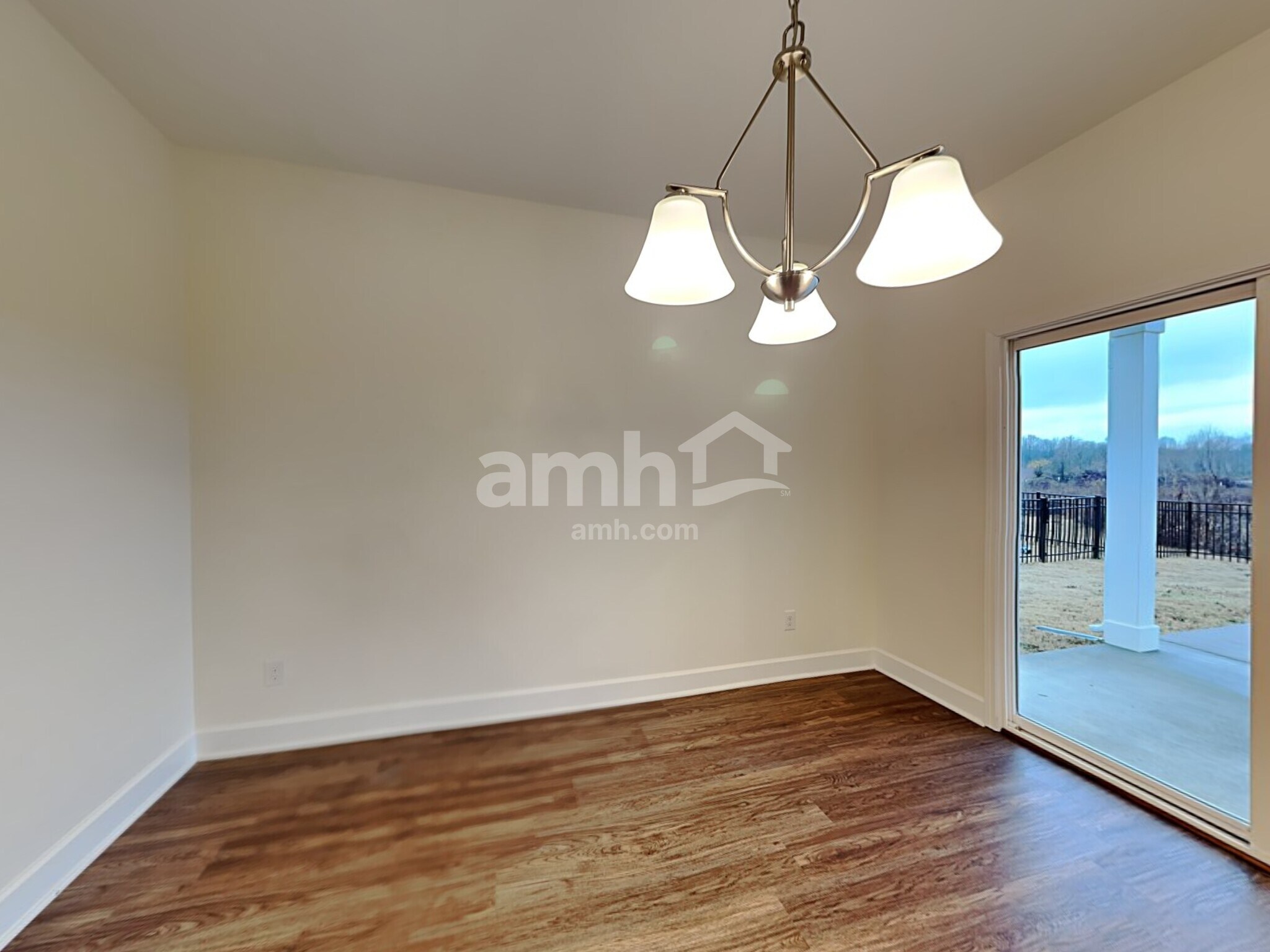 Building Photo - 4329 Longfellow Dr