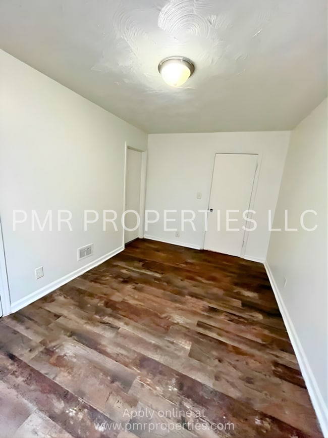 Building Photo - 3026 Pratt Street