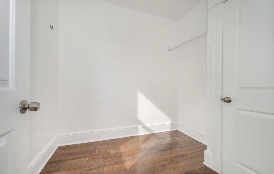 Building Photo - 210 Wilkinson Ave