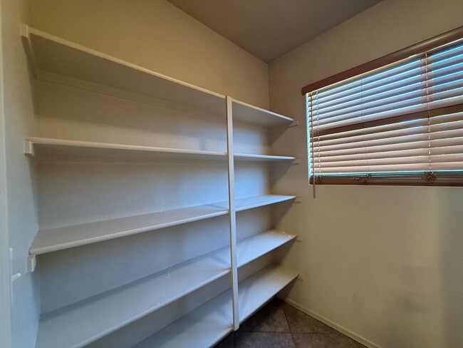 Building Photo - Dobbins Creek, Phoenix Rental