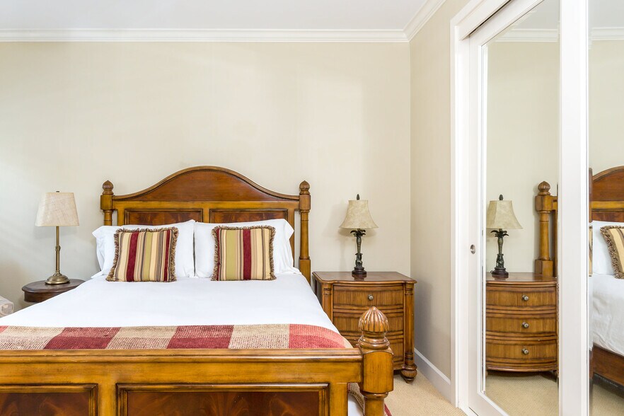 Building Photo - 34 4th St