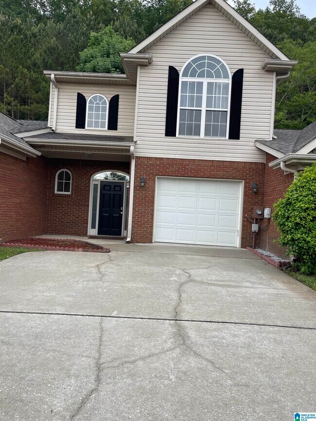 Primary Photo - 156 Hayesbury Ct