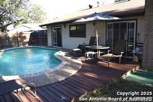 Building Photo - 6819 Heatherbrook