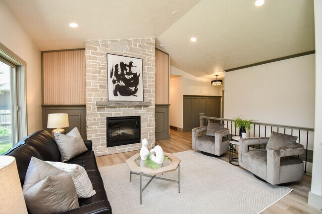 Building Photo - 5109 Manchester Ct