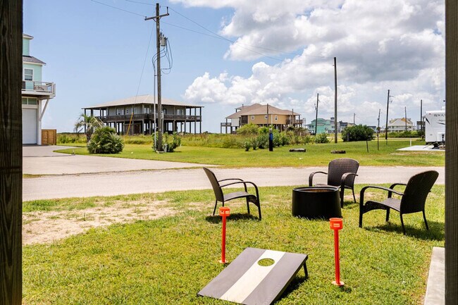 Building Photo - 804 1/2 Johnson Crawford Circle-SI ID1264805P