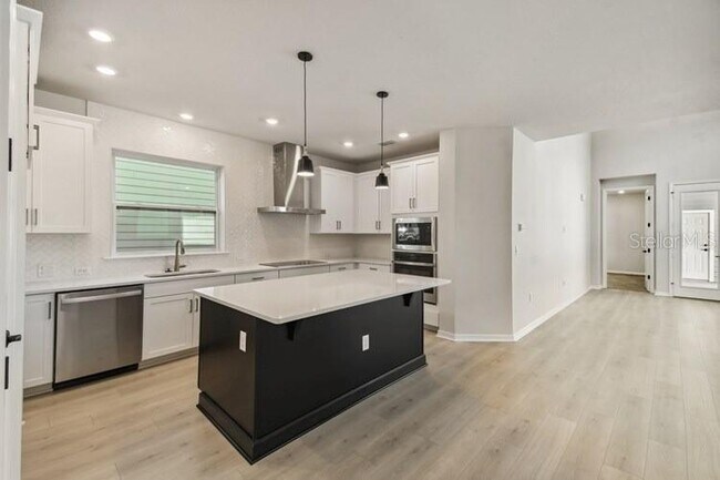 Building Photo - 3024 Mirage Pl