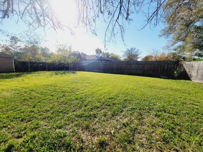 Building Photo - 8607 Crystal Cove Cir