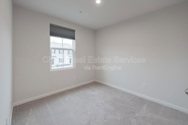 Building Photo - 2935 Winterberry Dr