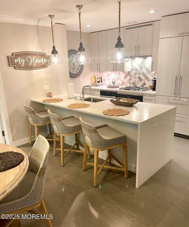 Building Photo - 15 Morris Ave