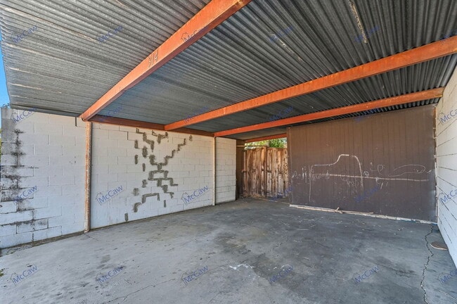 Building Photo - 314 Candlewood Ln