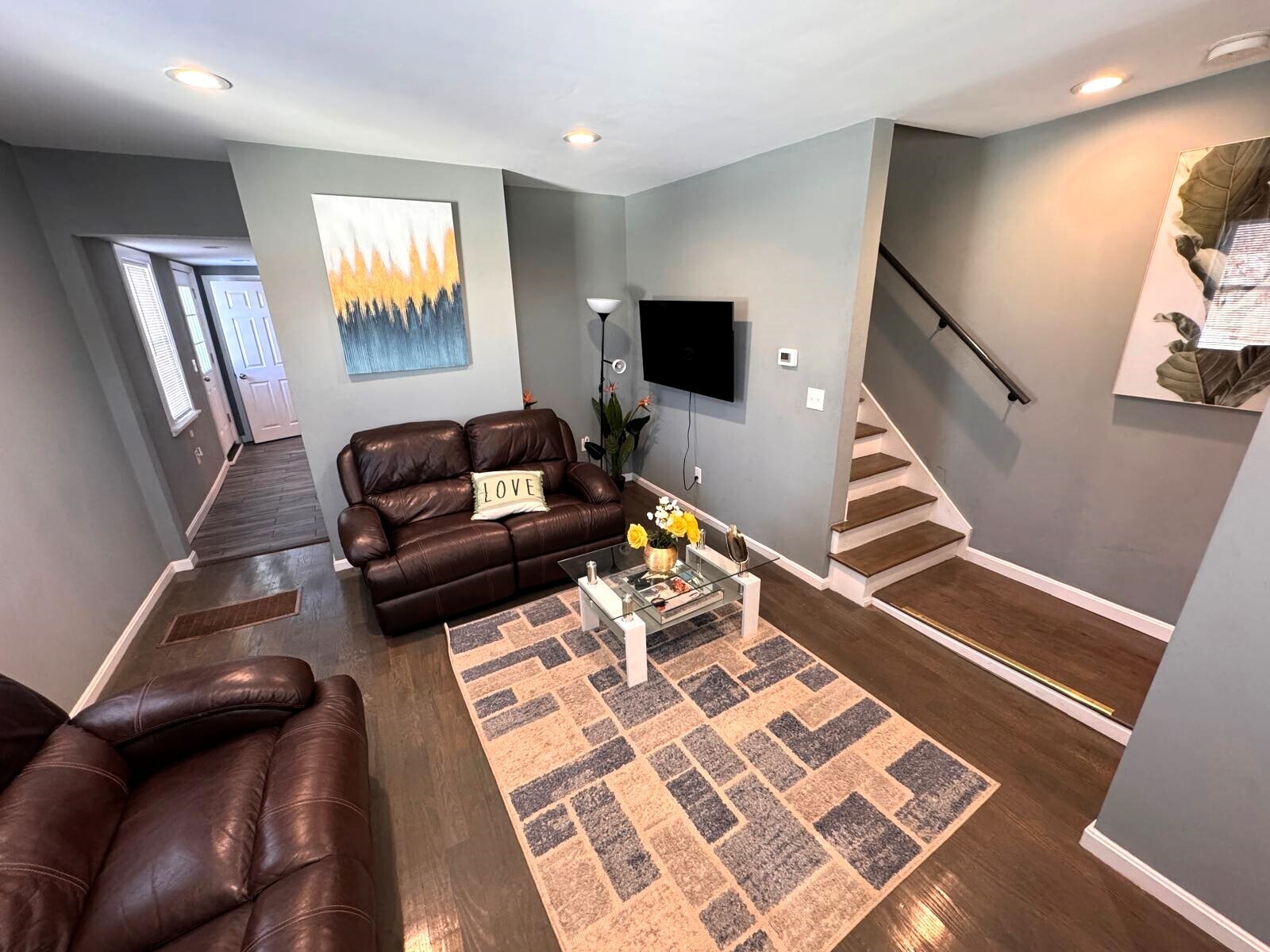 Building Photo - 60 Cedar St