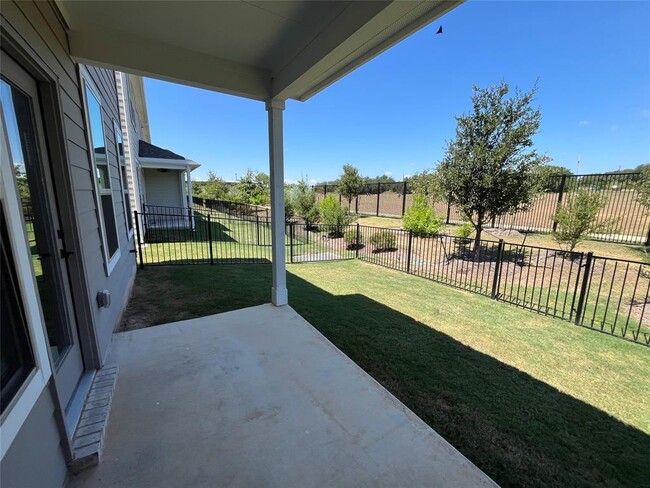 Building Photo - 2725 Woodall Dr