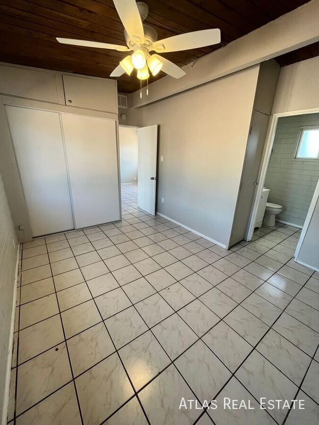 Building Photo - ***One Month Free*** 1 bed 1 Bath in Mesa